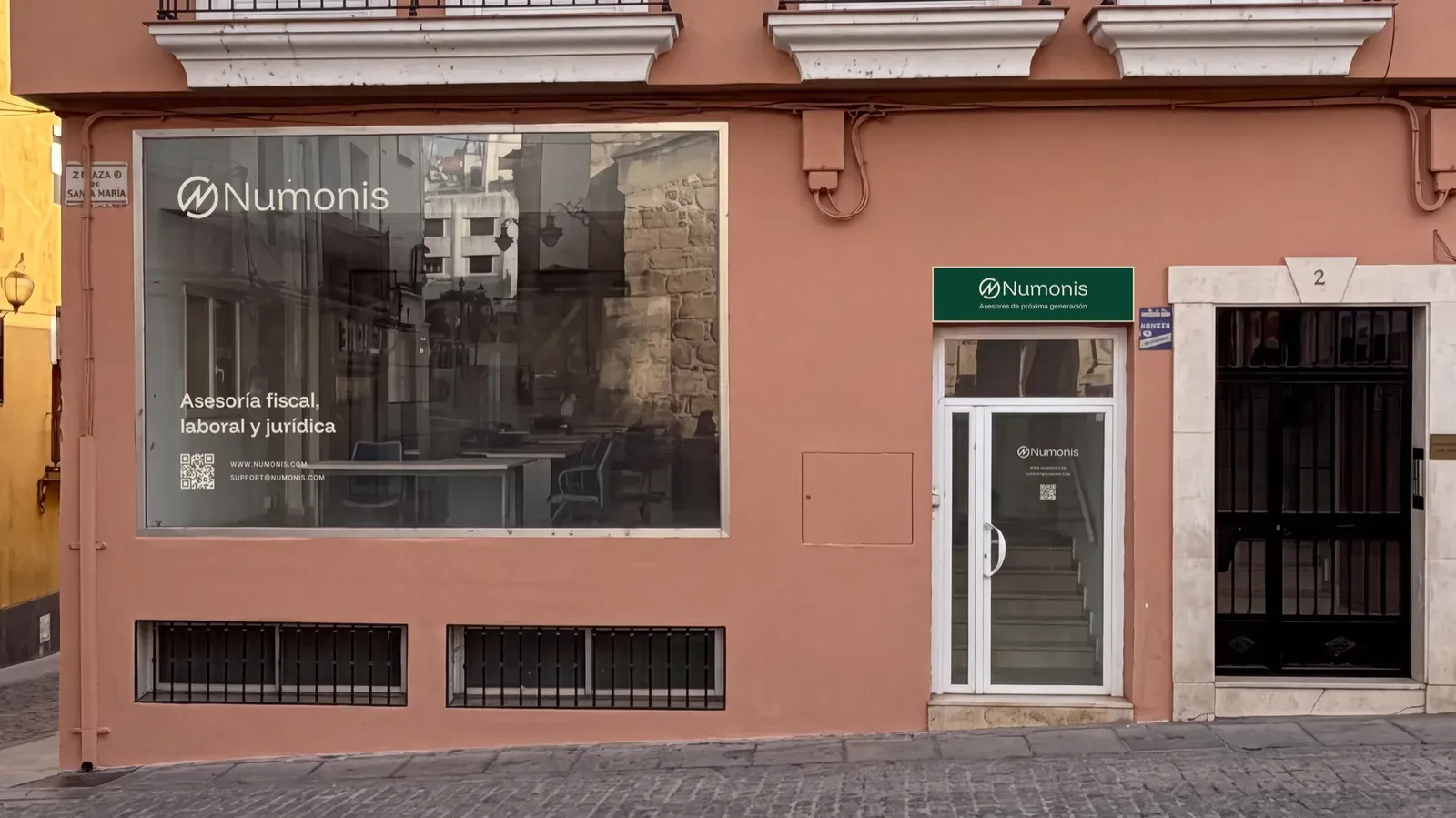 Numonis office storefront in Mérida